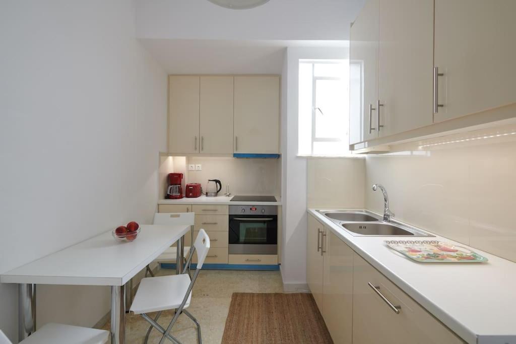 Apartment In The Heart Of The City Athen Eksteriør bilde